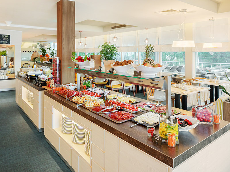 Il buffet del ristorante a buffet Marblu