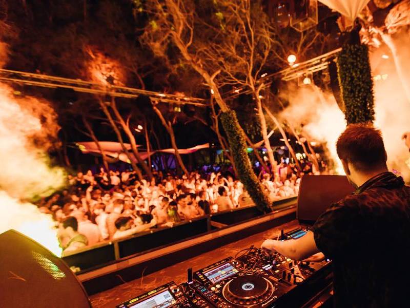 Trenutak visoke energije na party sceni Hvara