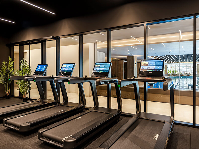 Dobre vybavená vnútorná posilňovňa Valamar Isabella Island Resortu neďaleko Poreča.