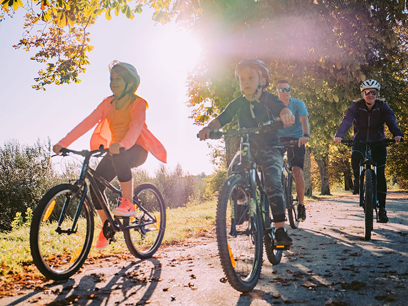 Family cycling on the Poreč countryside trail